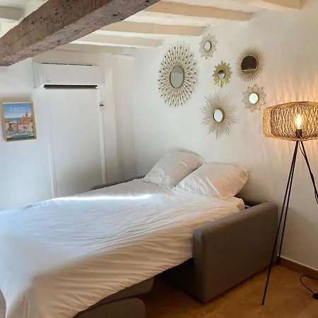 Au Calme En Plein Coeur D'ajaccio * Ajaccio (Corsica)